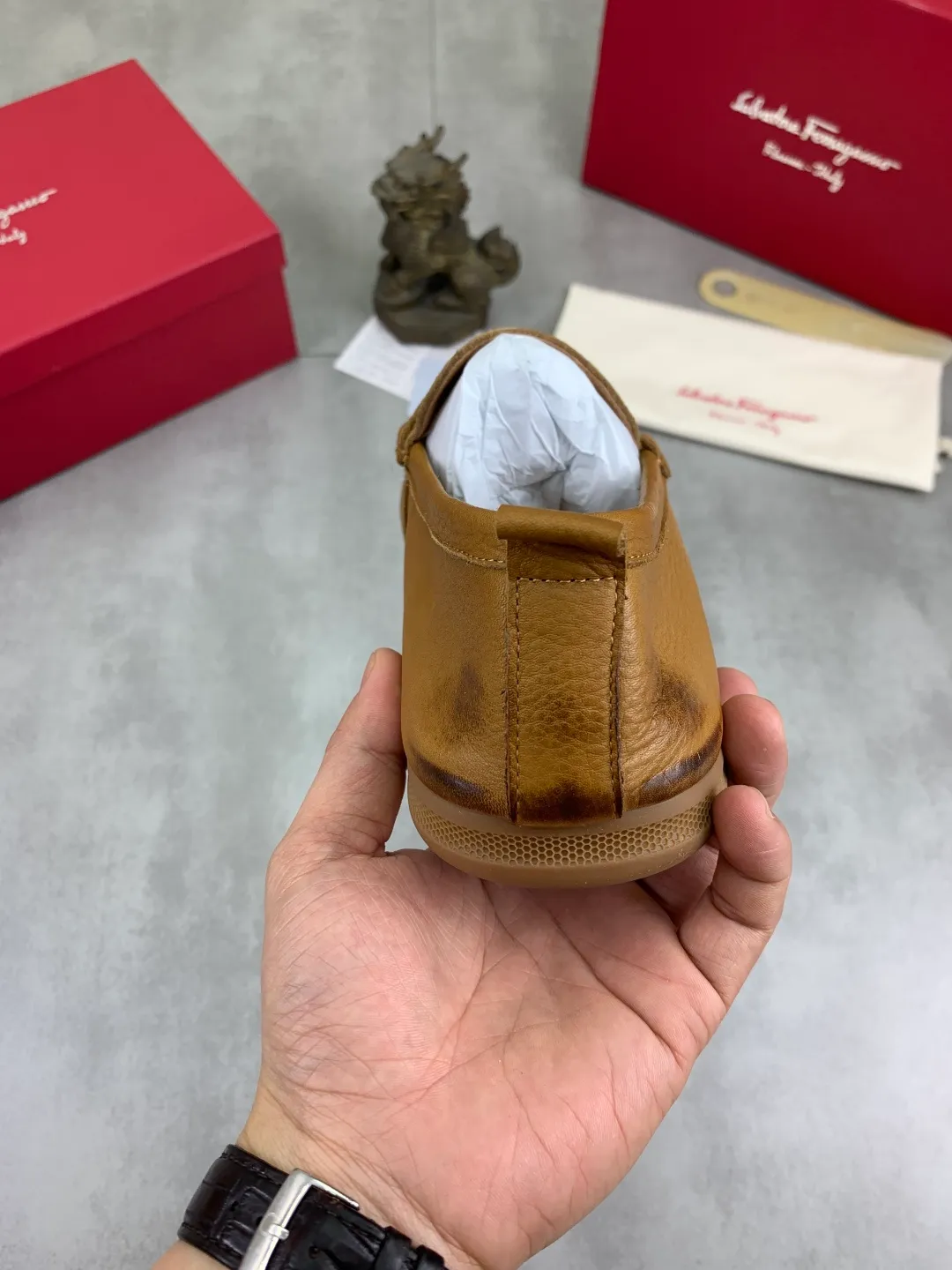 Men's shoes 💰P480 New model [Ferragamo/Ferragamo] Latest model Original imported calfskin, imported pigskin lining + original luxury metal buckle + original rubber outsole Soft and comfortable Size number: 38-44